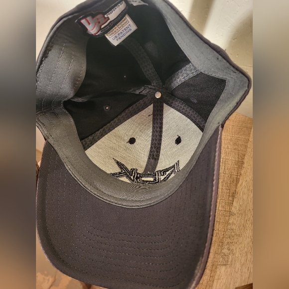 Vintage NWOT Reebok Hat Cap OS Rbk Logo Black Embroidered - Picture 10 of 10